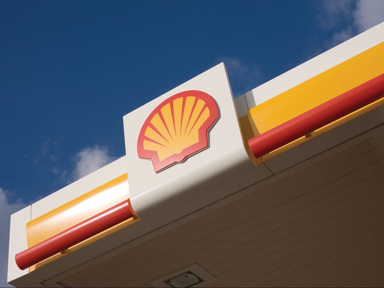 Shell İlk Kez Kısa Vadeli Karbon Azaltım Hedefi Belirledi