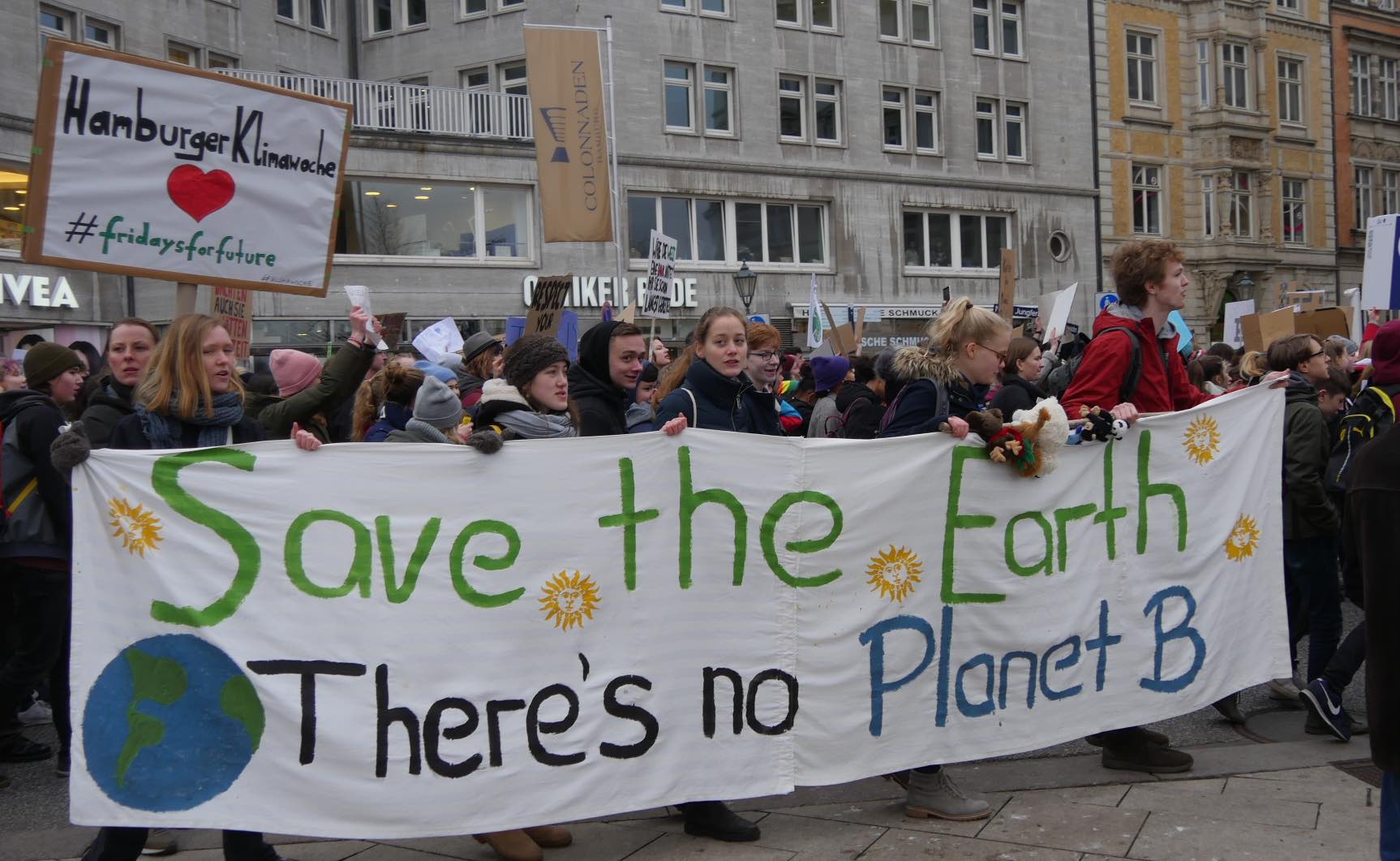 Çocuklar İklim için Sokaklarda