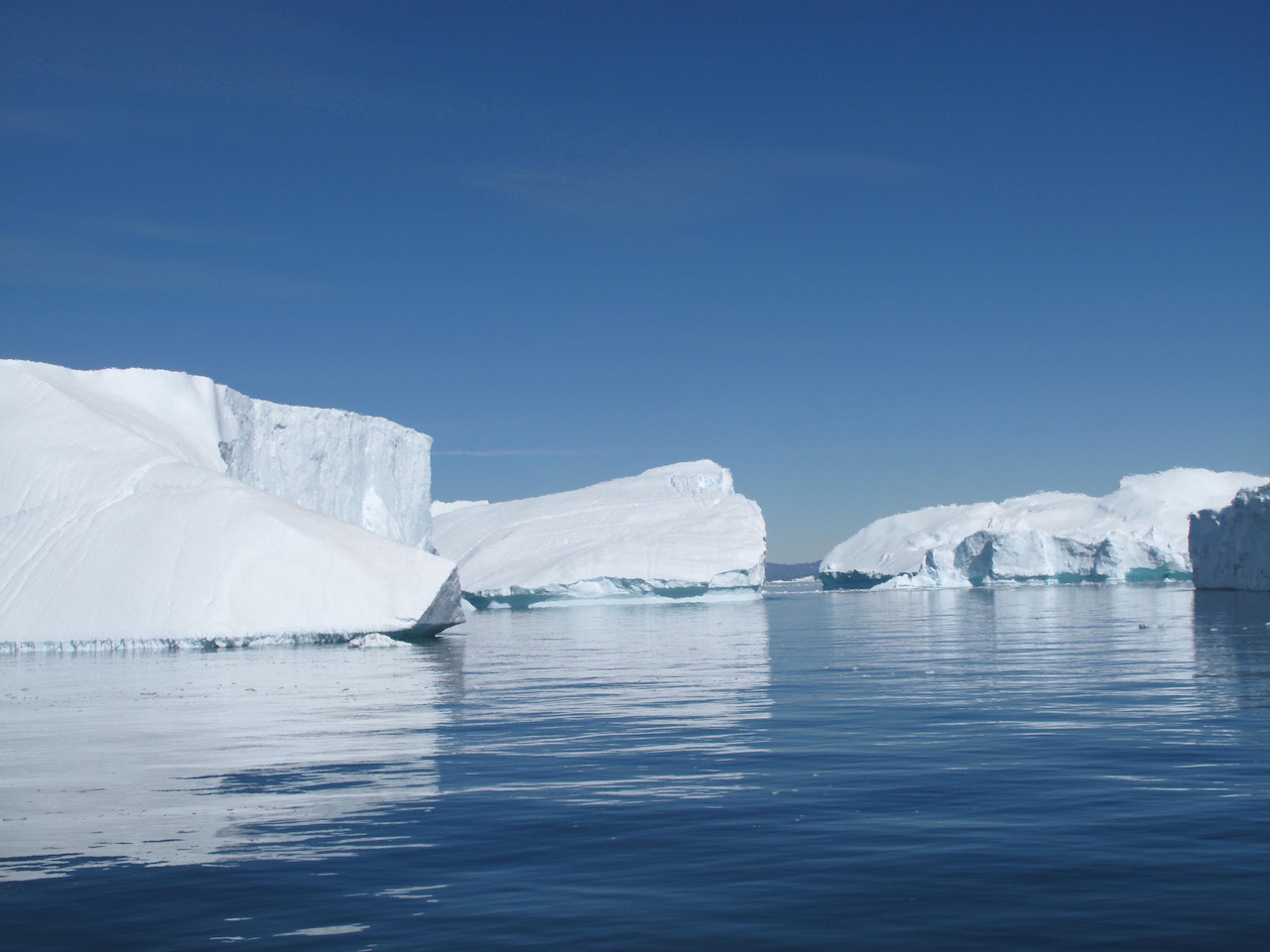 Anormal Sıcaklıklar, Grönland’daki Buz Tabakasının Yüzde 45’ini Eritti