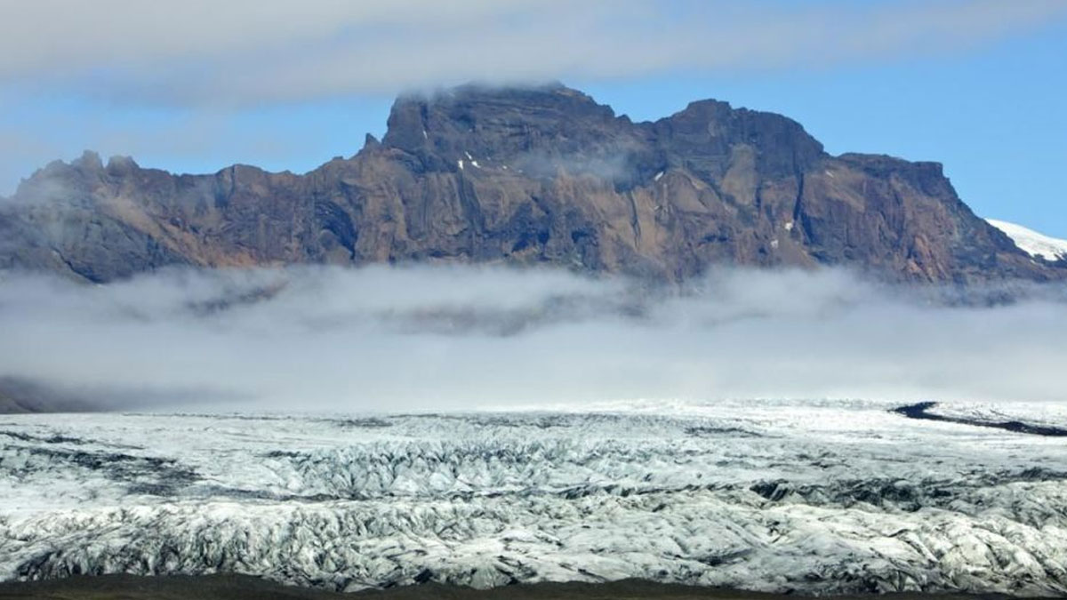 İzlanda’da Eriyen Buzul için Cenaze Töreni Düzenlendi