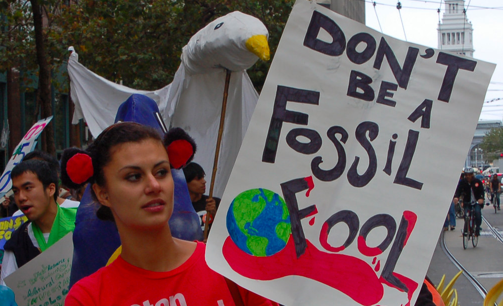 Petrol Şirketleri “İklim Suçlarından” Aranıyor