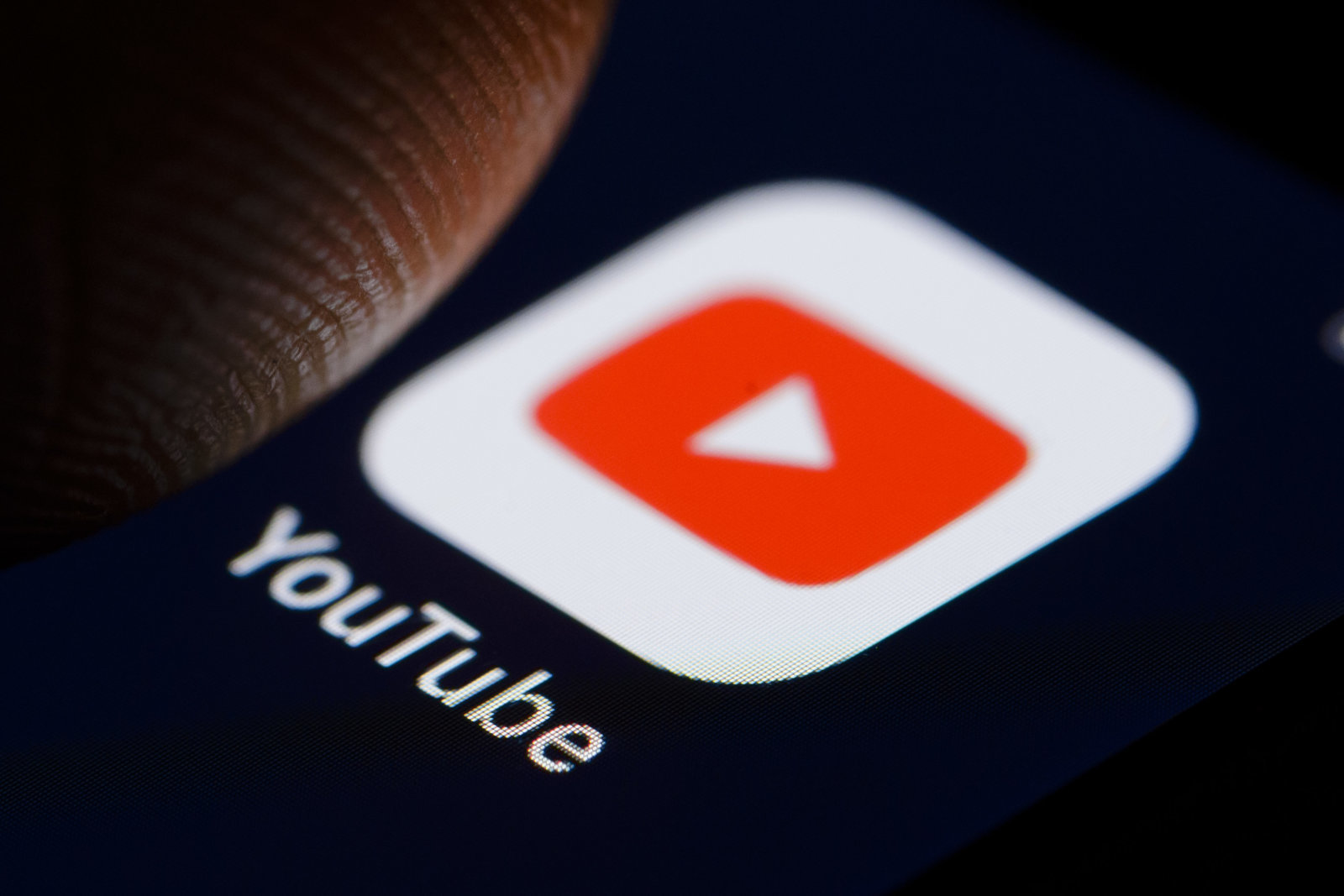 Ünlü Markaların YouTube Reklamları İklim İnkarcılığını Finanse Ediyor