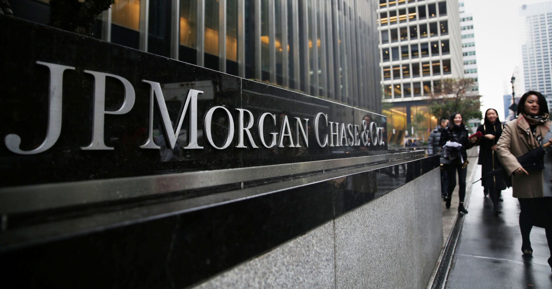 JP Morgan Bazı Fosil Yakıtlara Desteğini Sonlandırıyor