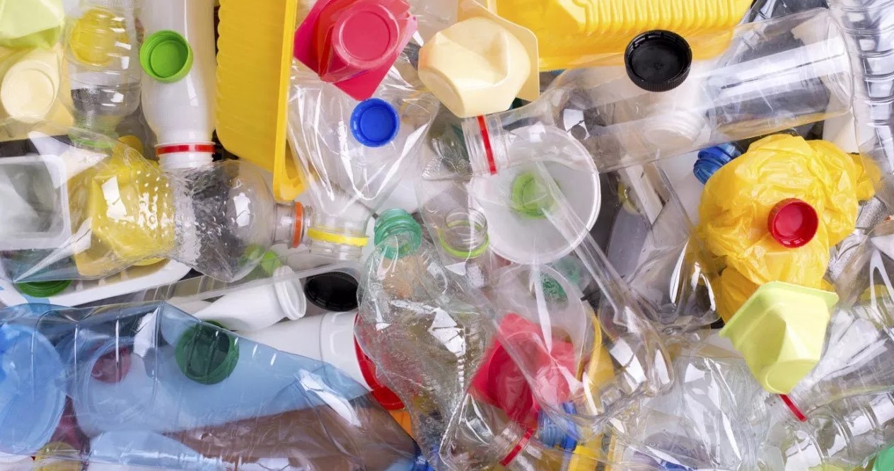 Koronavirüs Salgını Tek Kullanımlık Plastiklerin Kullanımını Arttırdı