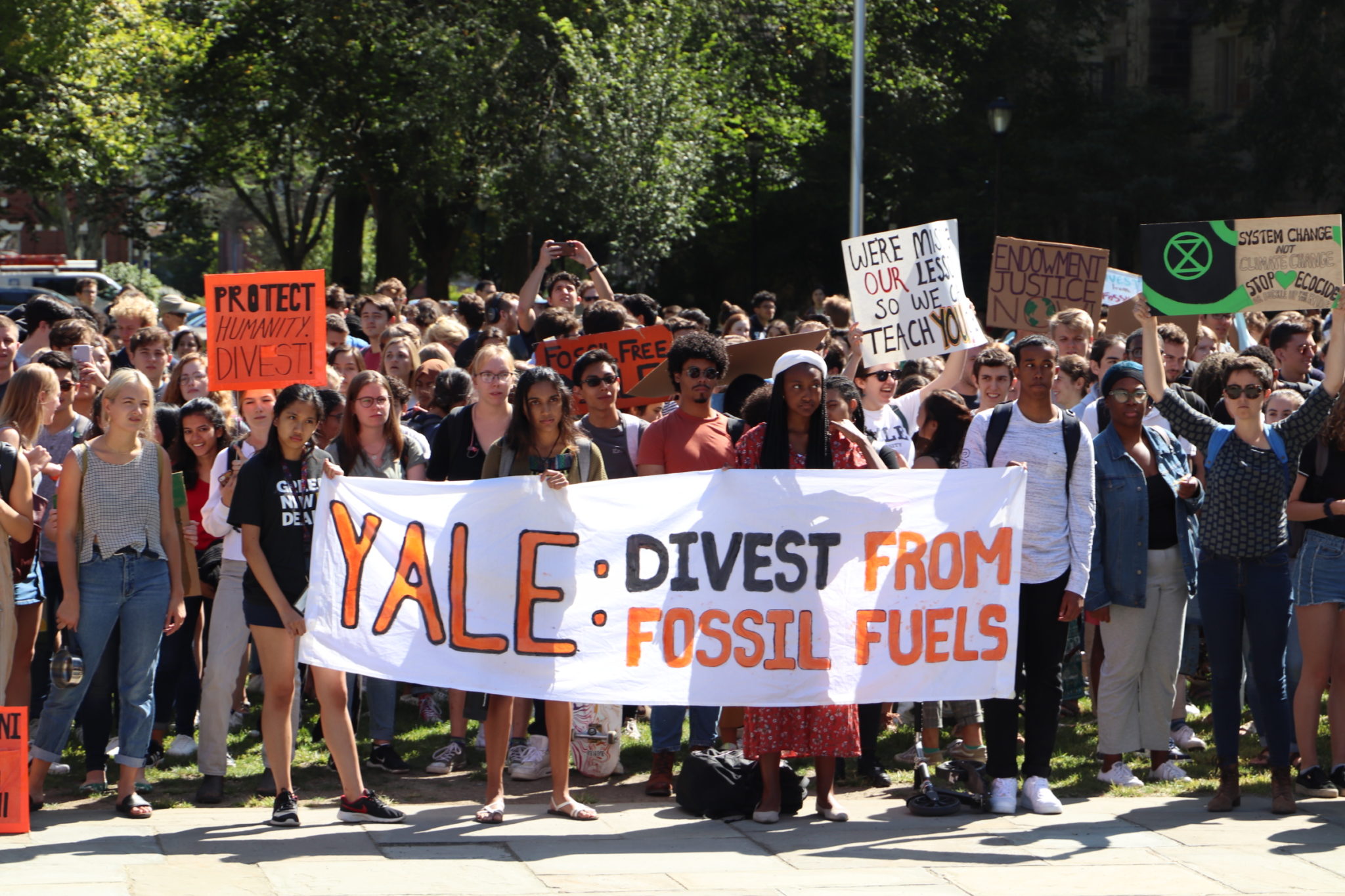 Fosil Yakıt Ivy Süper Ligi