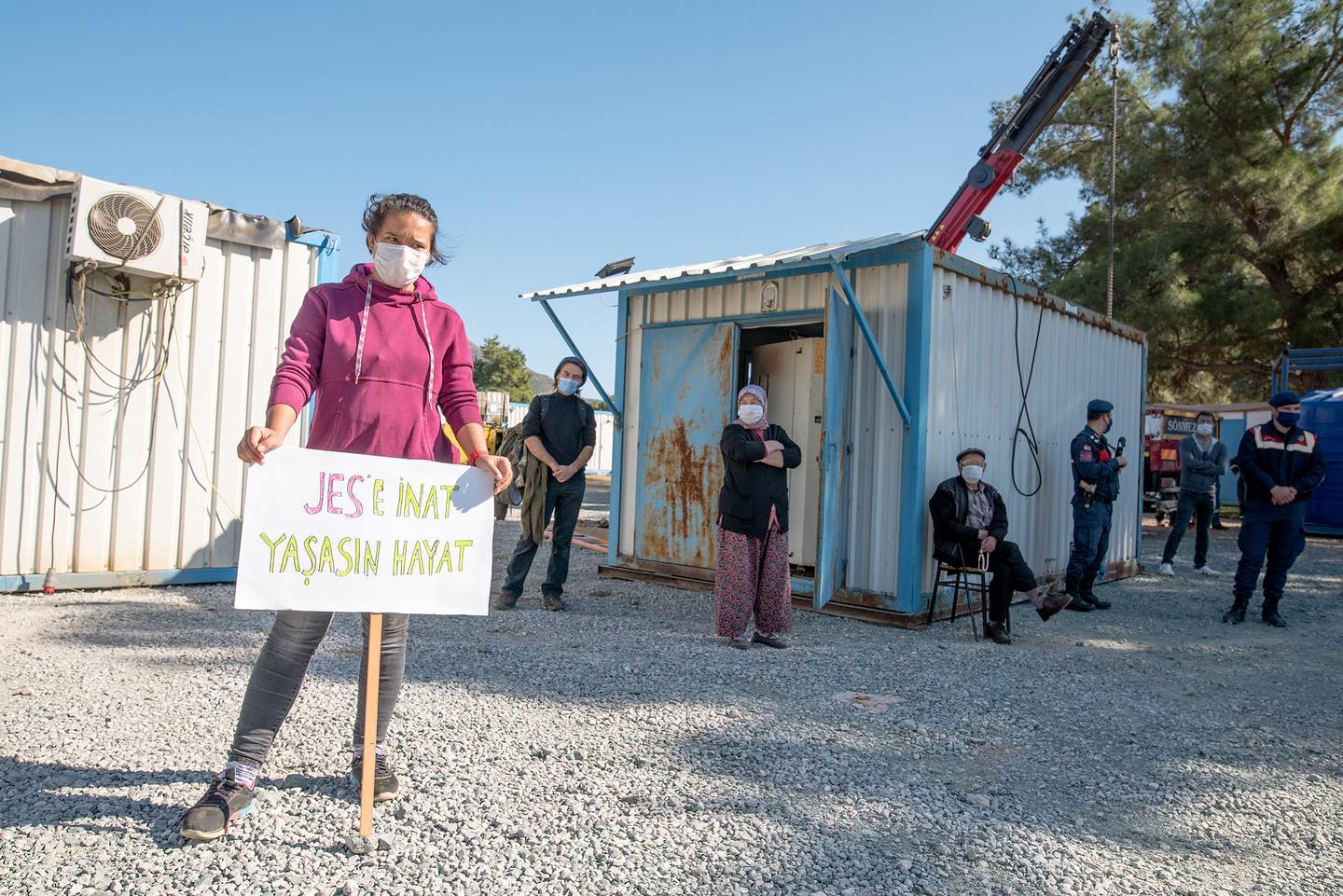 COVID-19 Yasaklarına Rağmen Yapılmak İstenen Halkın Katılımı Toplantısı İsyan Ettirdi