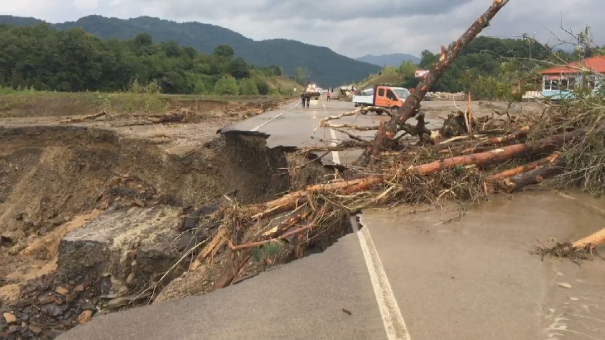 Karadeniz Sele Teslim Oldu
