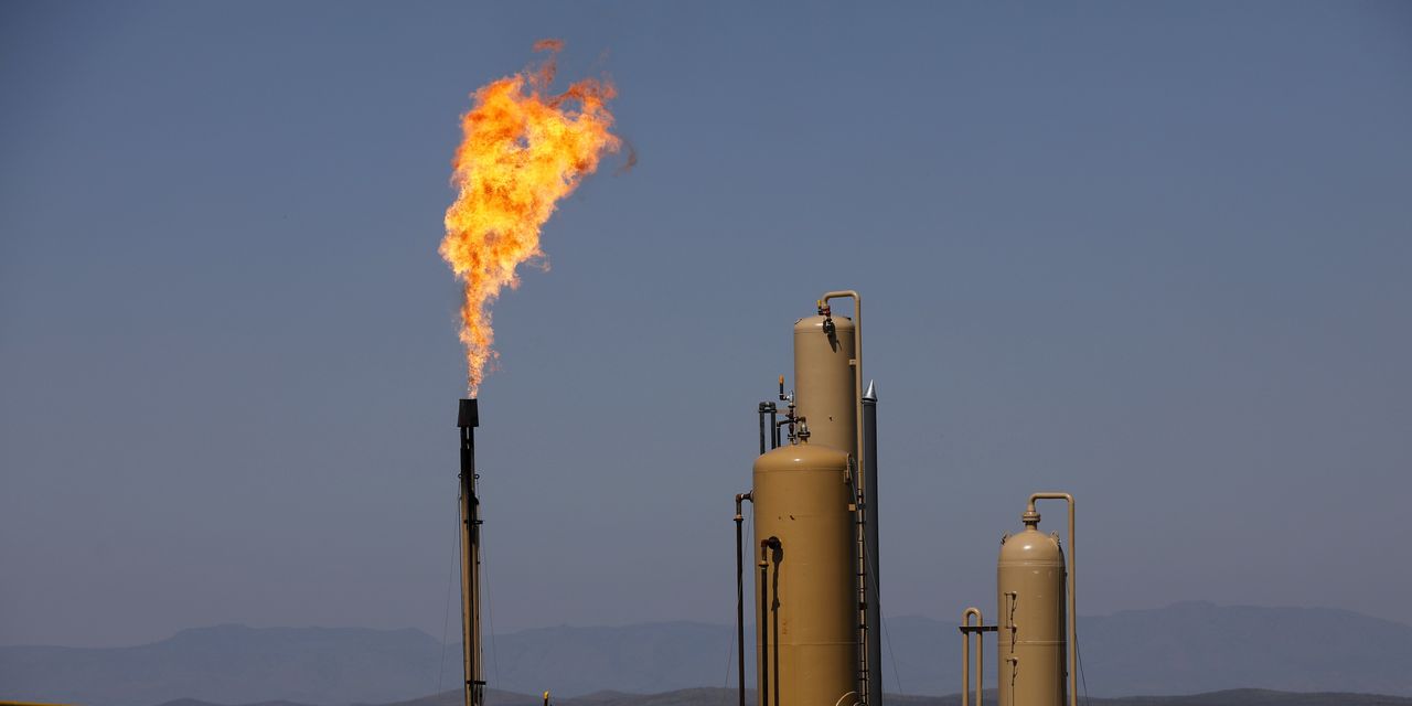 Katar Hem Doğalgaz İhraç Ediyor Hem de İklim Eyleminde Öncü Olduğunu İleri Sürüyor