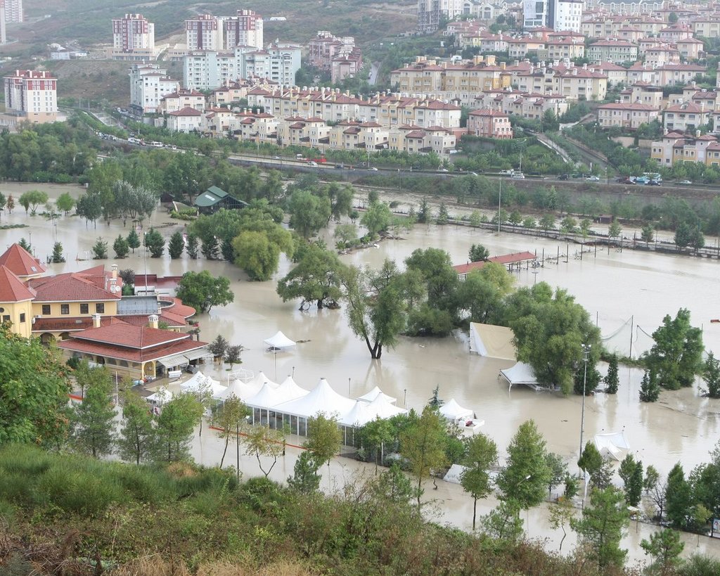 Tarım ve Orman Bakanlığı: Taşkınlar Nedeniyle Son 10 Yılda 127 Kişi Yaşamını Yitirdi