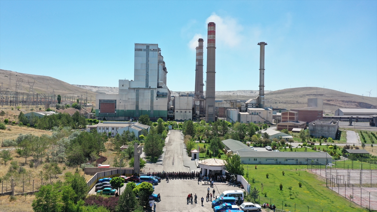 Kangal Termik Santralı’ndaki İşçilerden Grev Kararı