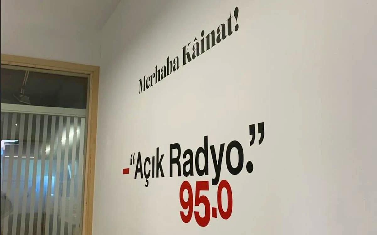 açık radyo