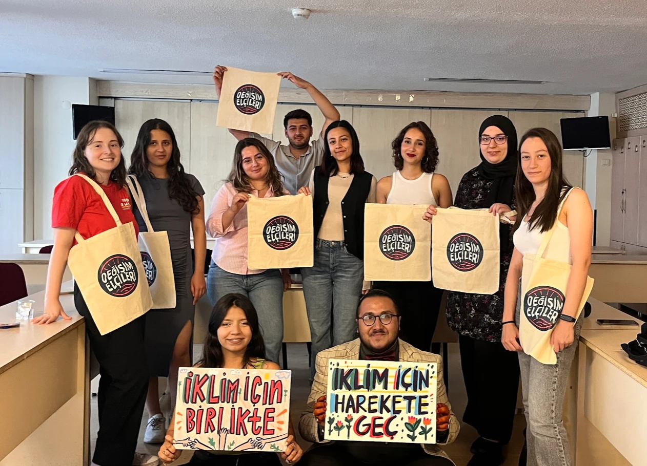 Değişim Elçisi Gençler: “İklim Adaleti için Güçlü İklim Hedefi İstiyoruz!”