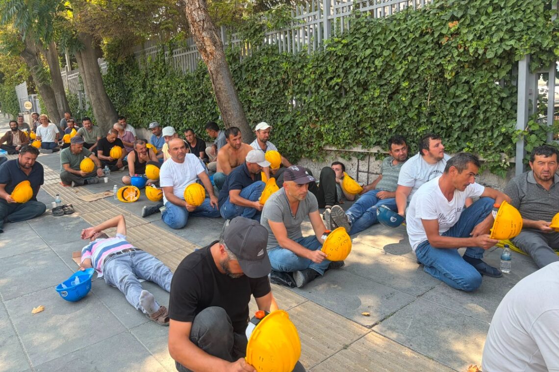 Direnen Maden İşçileri: “Bakanlık Sözünü Tutmazsa Cumhurbaşkanlığı’na Yürüyeceğiz”